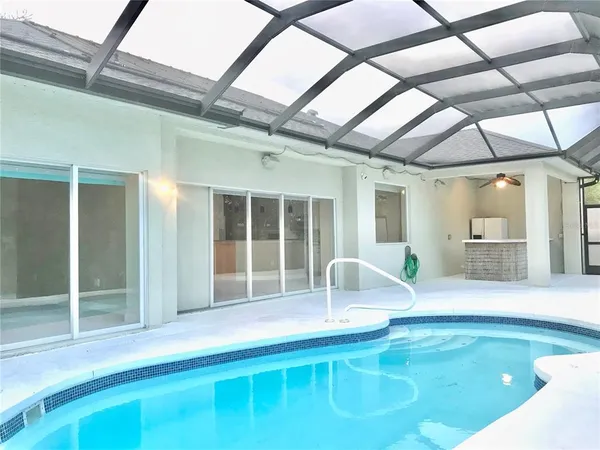 $2,800 | 1828 Osprey Lane, Lutz, FL 33549