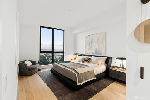 $1,890,000 | 1 Bristol Court, Unit 206, San Francisco, CA 94130