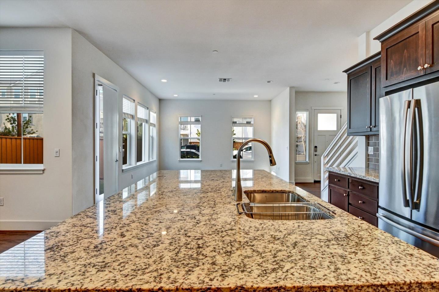 37532 Bay Crest Road Newark, CA 94560 - Photo 7 of 34