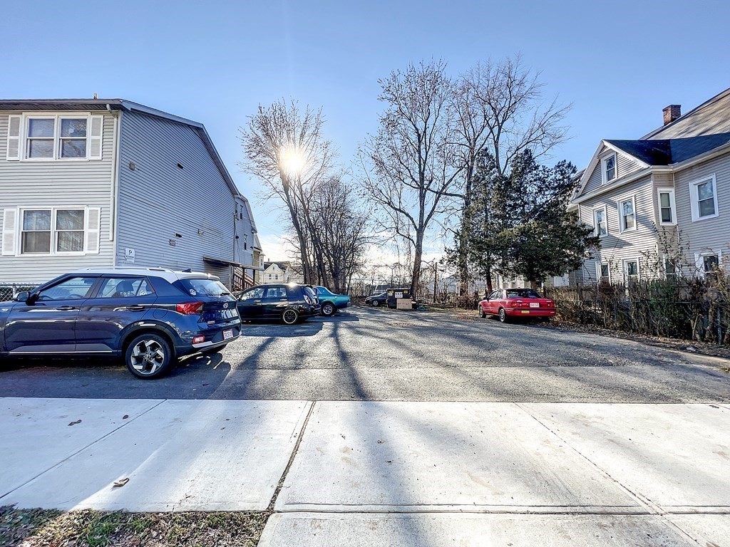 4-10 Tracy Street Springfield, MA 01104 - Photo 13 of 22 Gallery Image 13