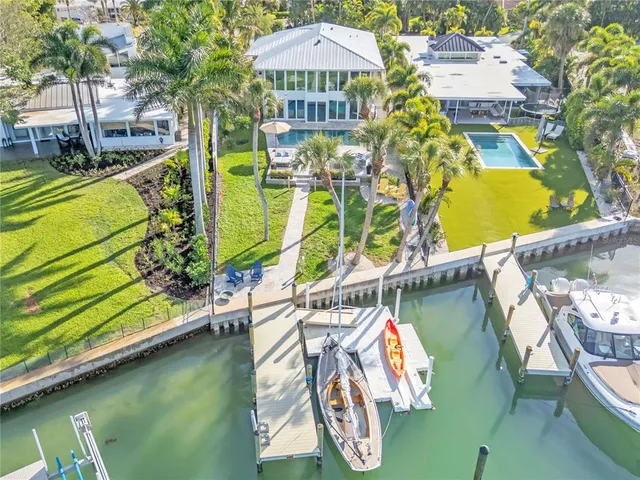 $6,400,000 | 701 Tyler Drive, Sarasota, FL 34236