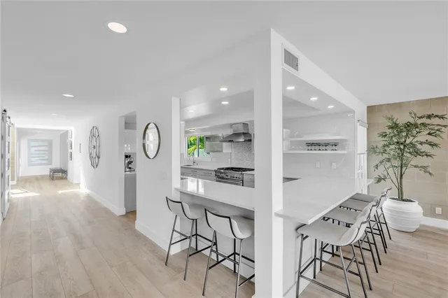 $6,400,000 | 701 Tyler Drive, Sarasota, FL 34236