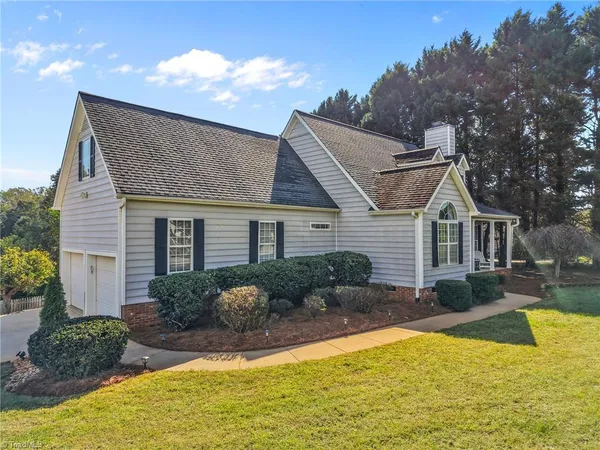 $520,000 | 7710 Sorrel Run Court, Summerfield, NC 27358