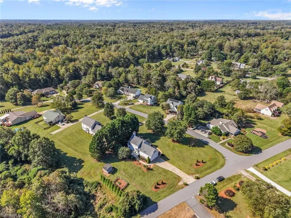 $520,000 | 7710 Sorrel Run Court, Summerfield, NC 27358