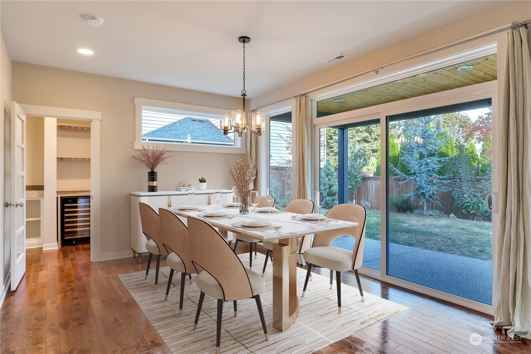 21133 35th Drive Southeast Bothell, WA 98021 - Photo 10 of 38 Gallery Image 10