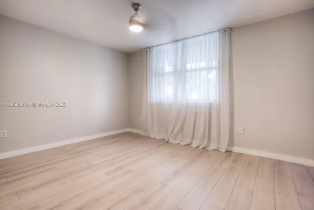 $295,000 | 14329 Memorial Highway, Unit 7K, Miami, FL 33161