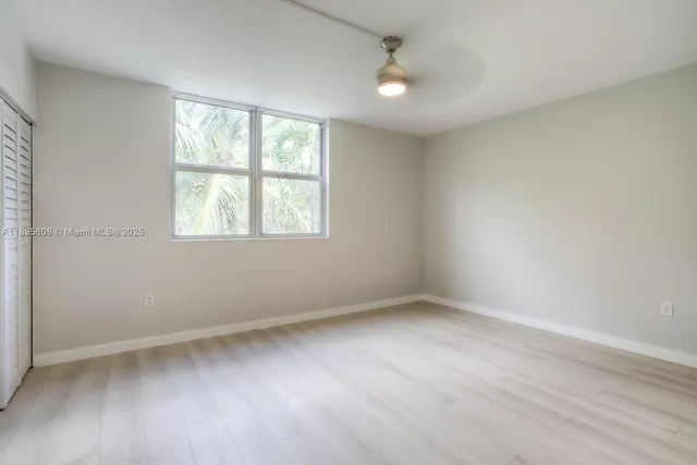 $295,000 | 14329 Memorial Highway, Unit 7K, Miami, FL 33161