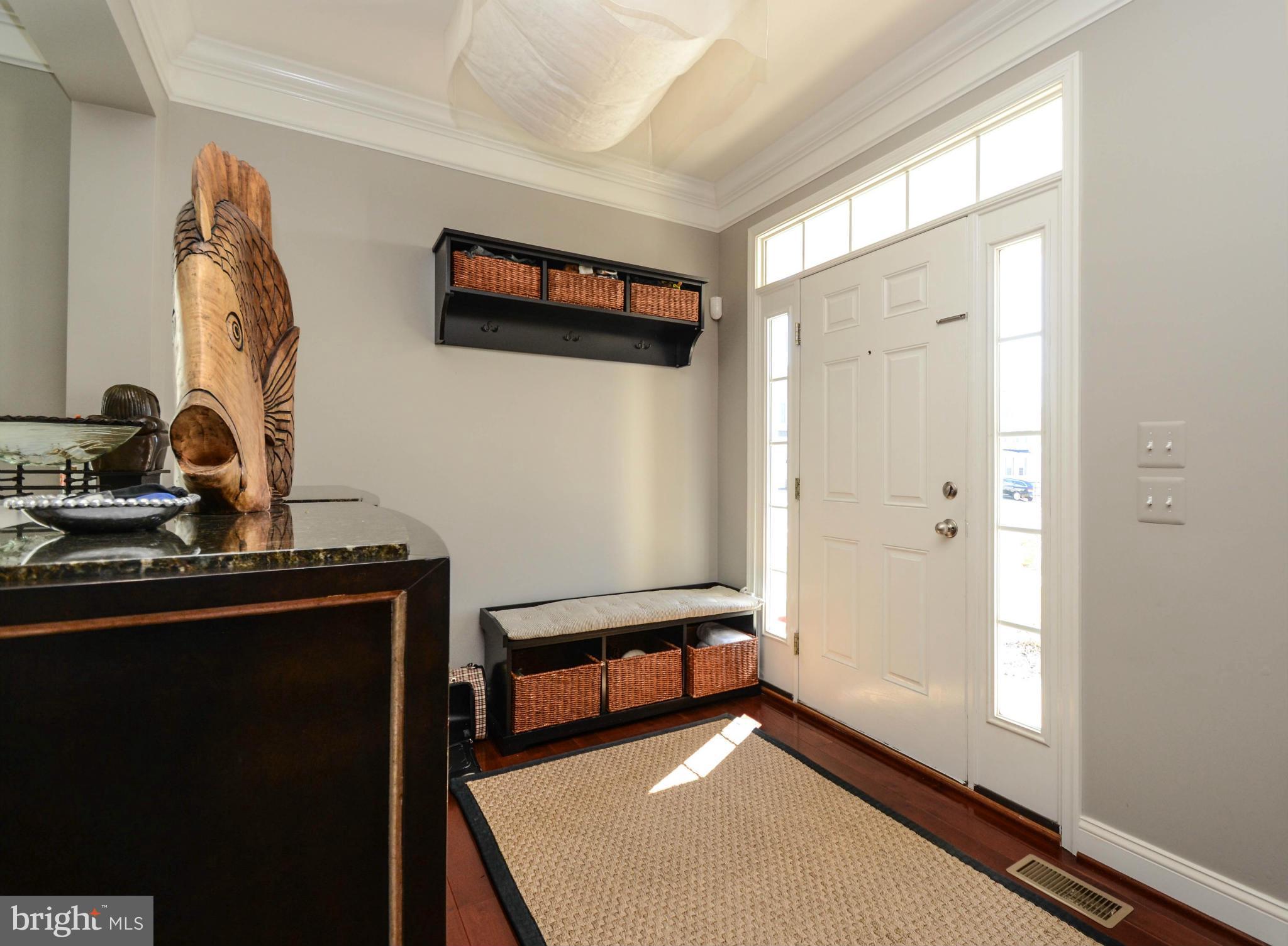 2300 Sweet Meadow Road Baltimore, MD 21209 - Photo 3 of 30 Entrance Foyer