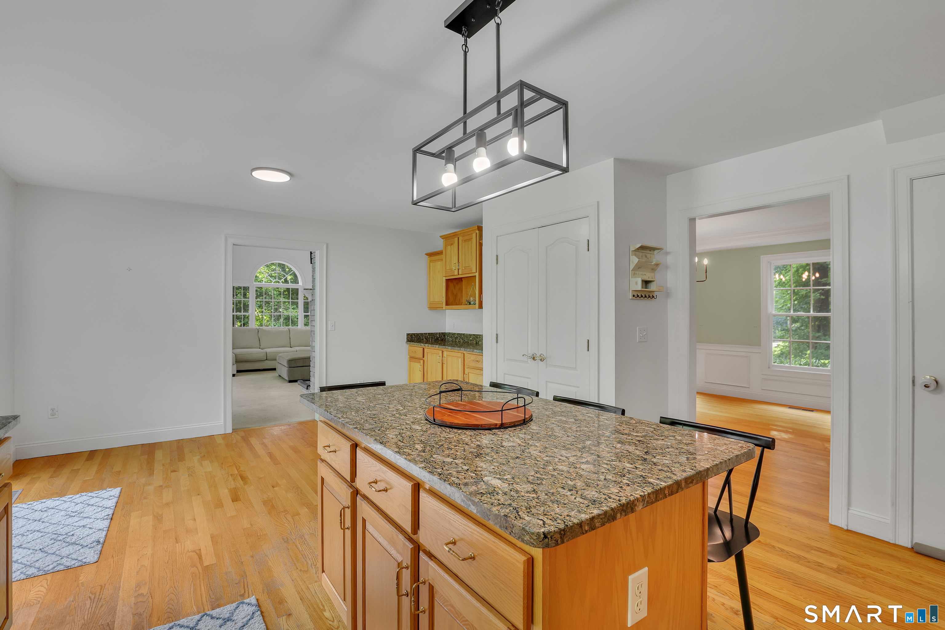 182 Green Hill Road Middlebury, CT 06762 - Photo 12 of 39 Gallery Image 12