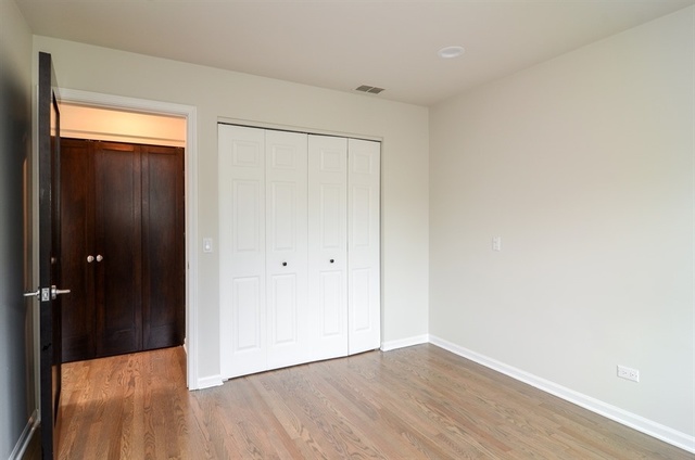 1014 West Grace Street Chicago, IL 60613 - Photo 20 of 24 a view of an empty room