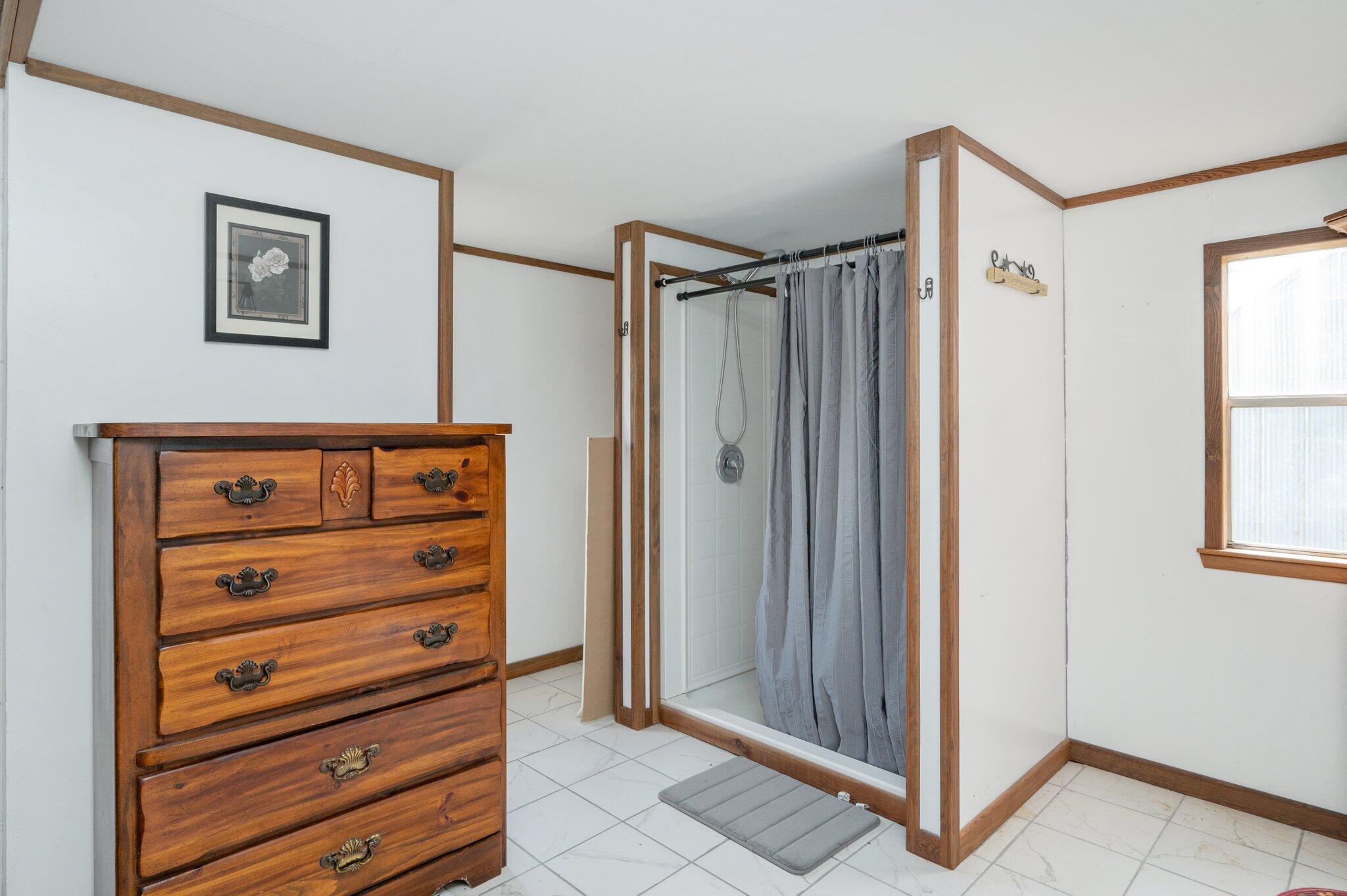 4507 Rainbird Rise Road Crestview, FL 32539 - Photo 17 of 33 a view of walk in closet