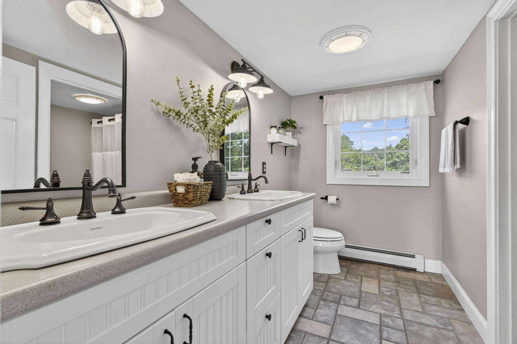376 Main Street Hopkinton, NH 03229 - Photo 33 of 57