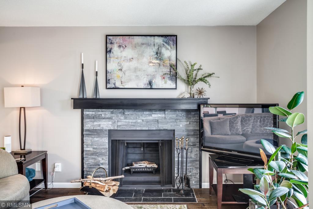9044 Neill Lake Road, Unit A Eden Prairie, MN 55347 - Photo 12 of 25 Gallery Image 12