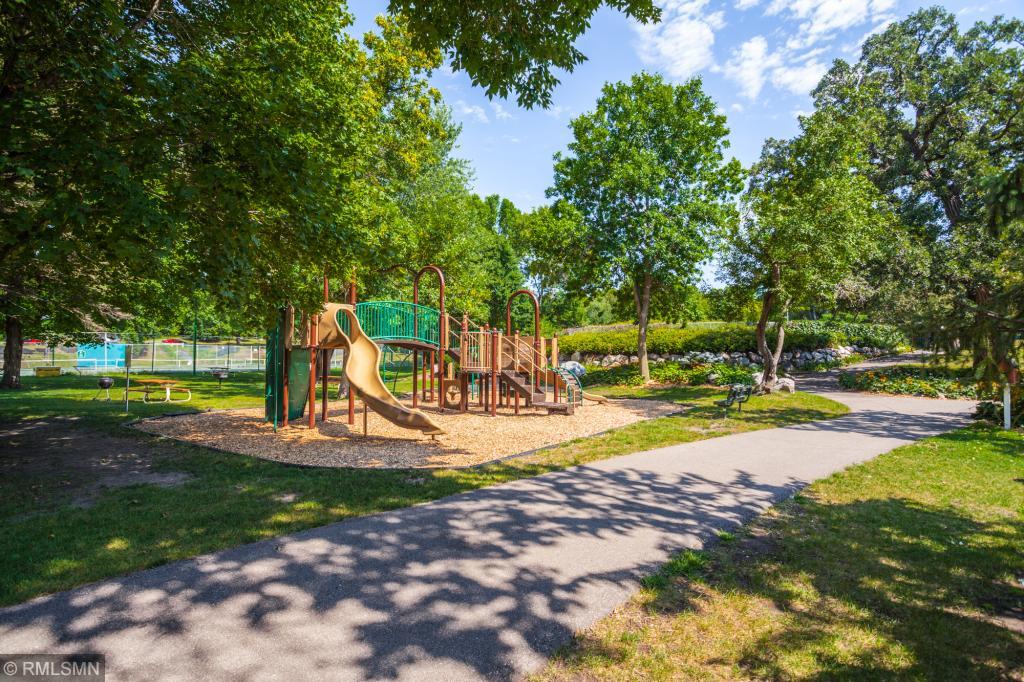 9044 Neill Lake Road, Unit A Eden Prairie, MN 55347 - Photo 23 of 25 Gallery Image 23
