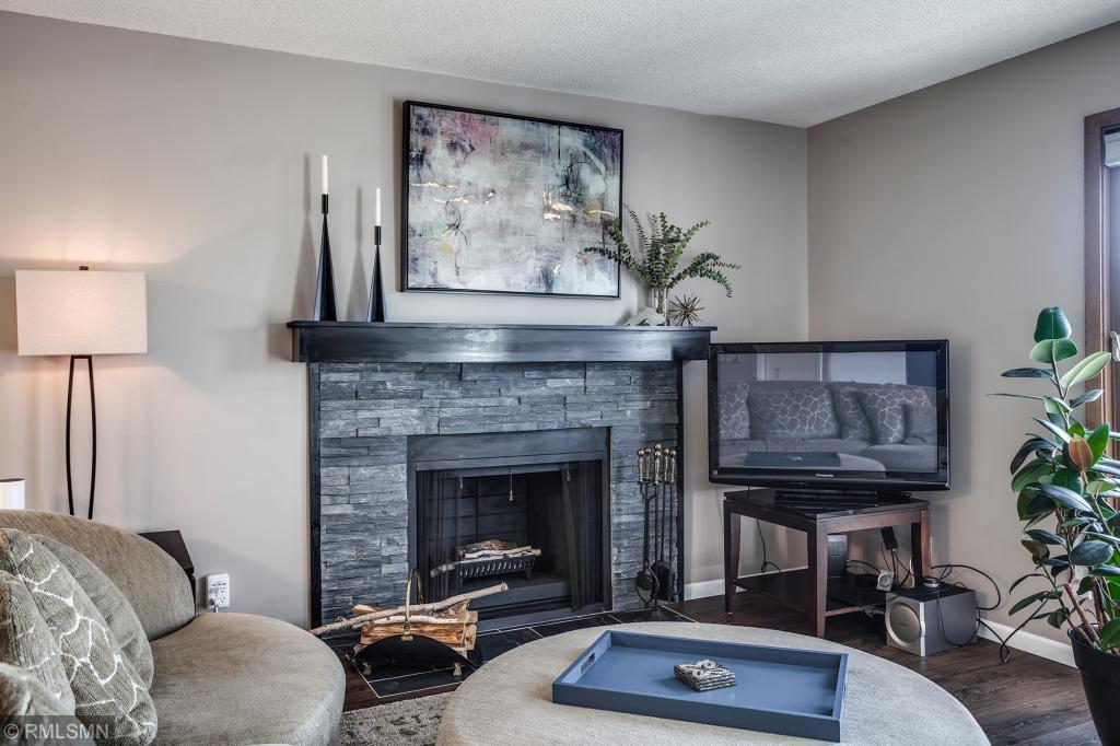 9044 Neill Lake Road, Unit A Eden Prairie, MN 55347 - Photo 10 of 25 Gallery Image 10