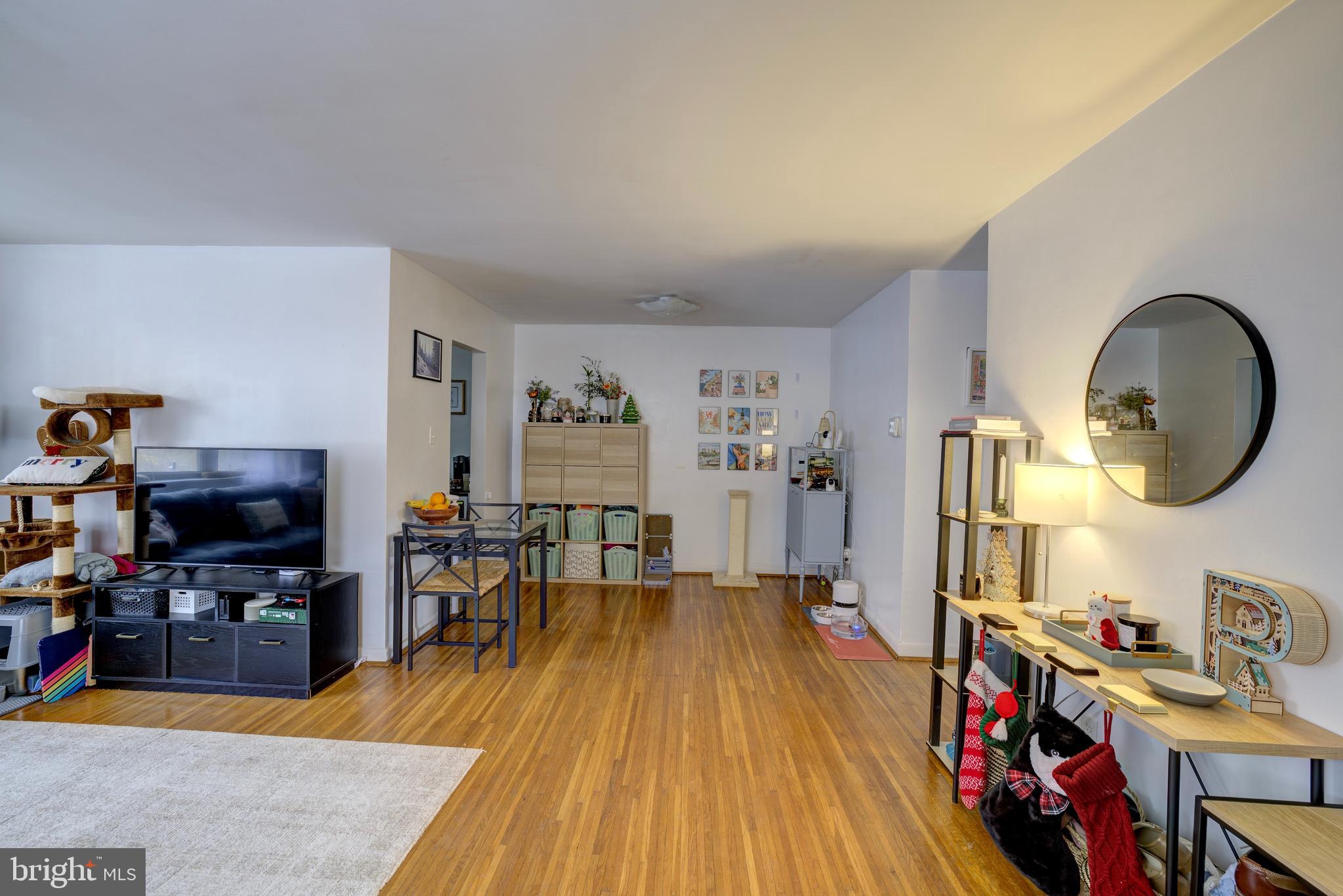 32 Windsor Road Glenside, PA 19038 - Photo 4 of 10 Living Room