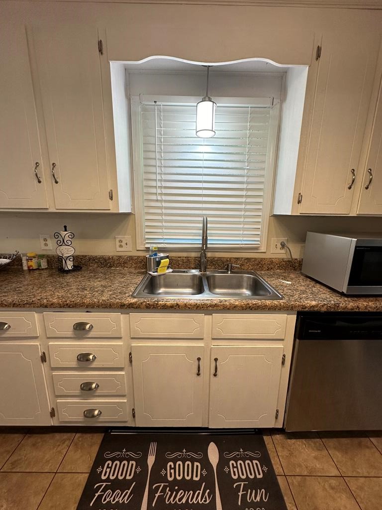1104 Appian Way Dothan, AL 36303 - Photo 10 of 23