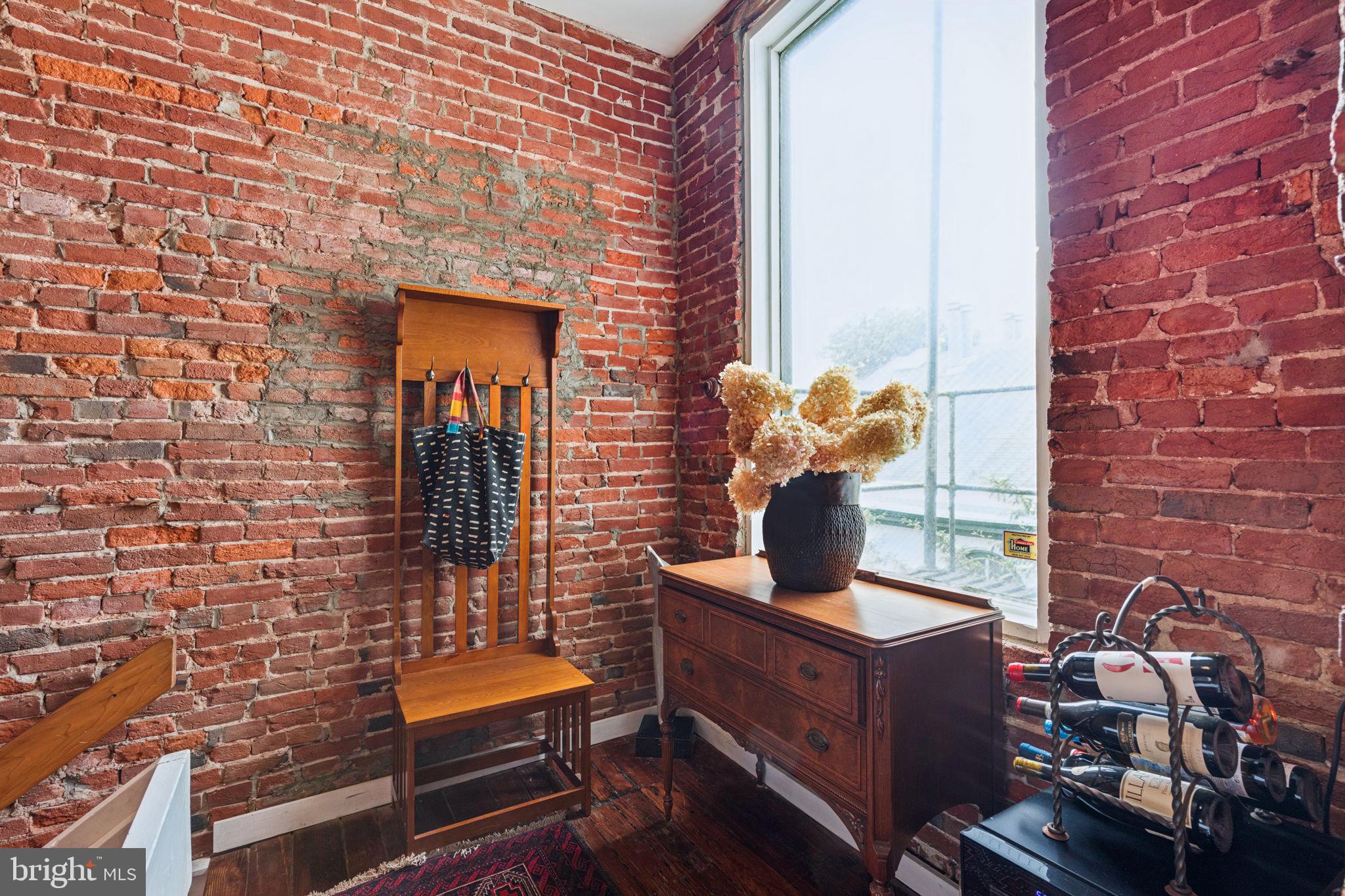 765 South 2nd Street, Unit G Philadelphia, PA 19147 - Photo 4 of 31