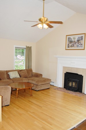99 Barker Hill Road Townsend, MA 01469 - Photo 8 of 18 Gallery Image 8