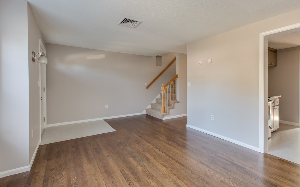 107 Franklin St Extension, Unit 4 Derry, NH 03038 - Photo 6 of 29 Gallery Image 6