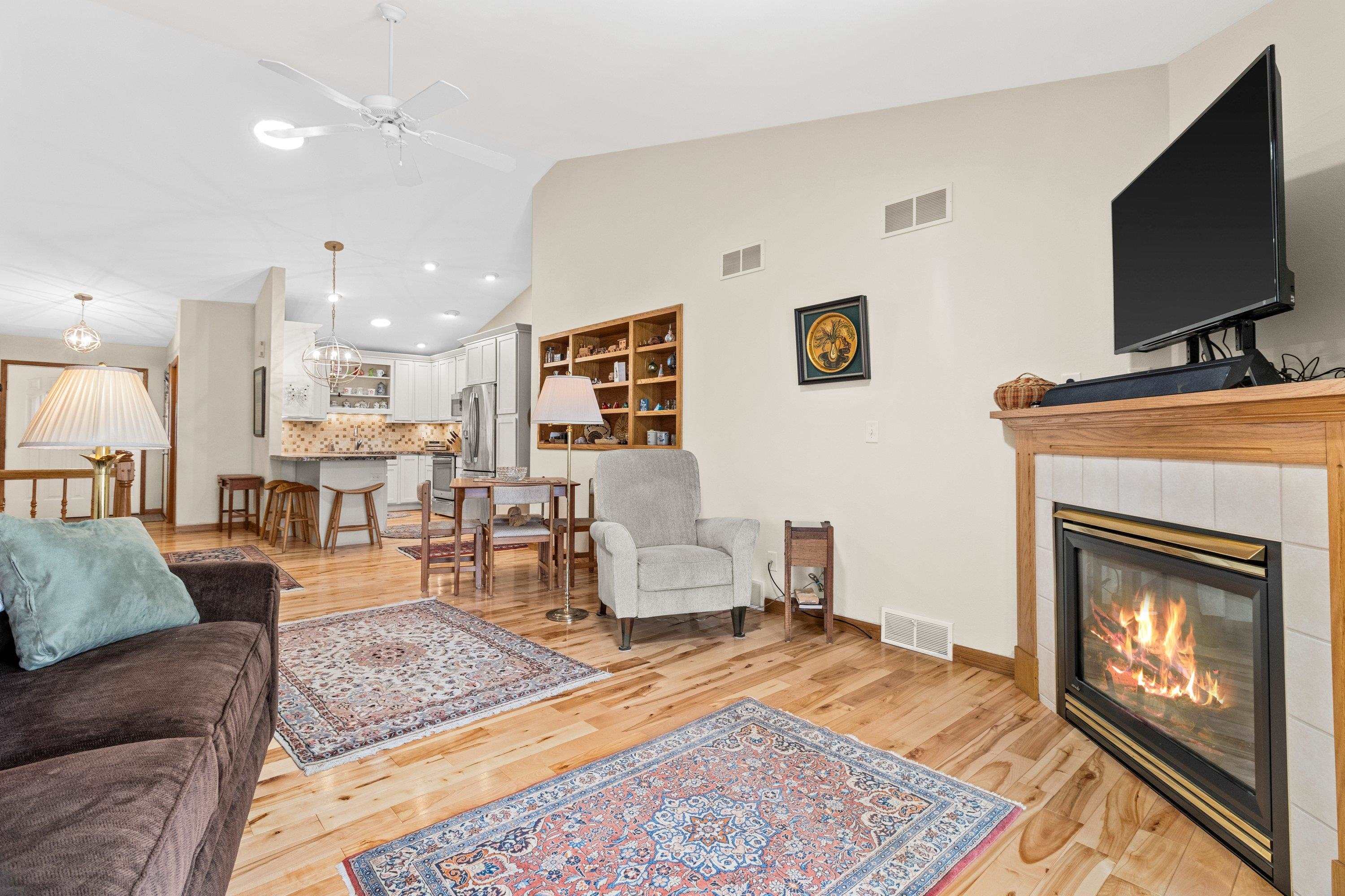 631 Cardinal Way Sun Prairie, WI 53590 - Photo 5 of 30