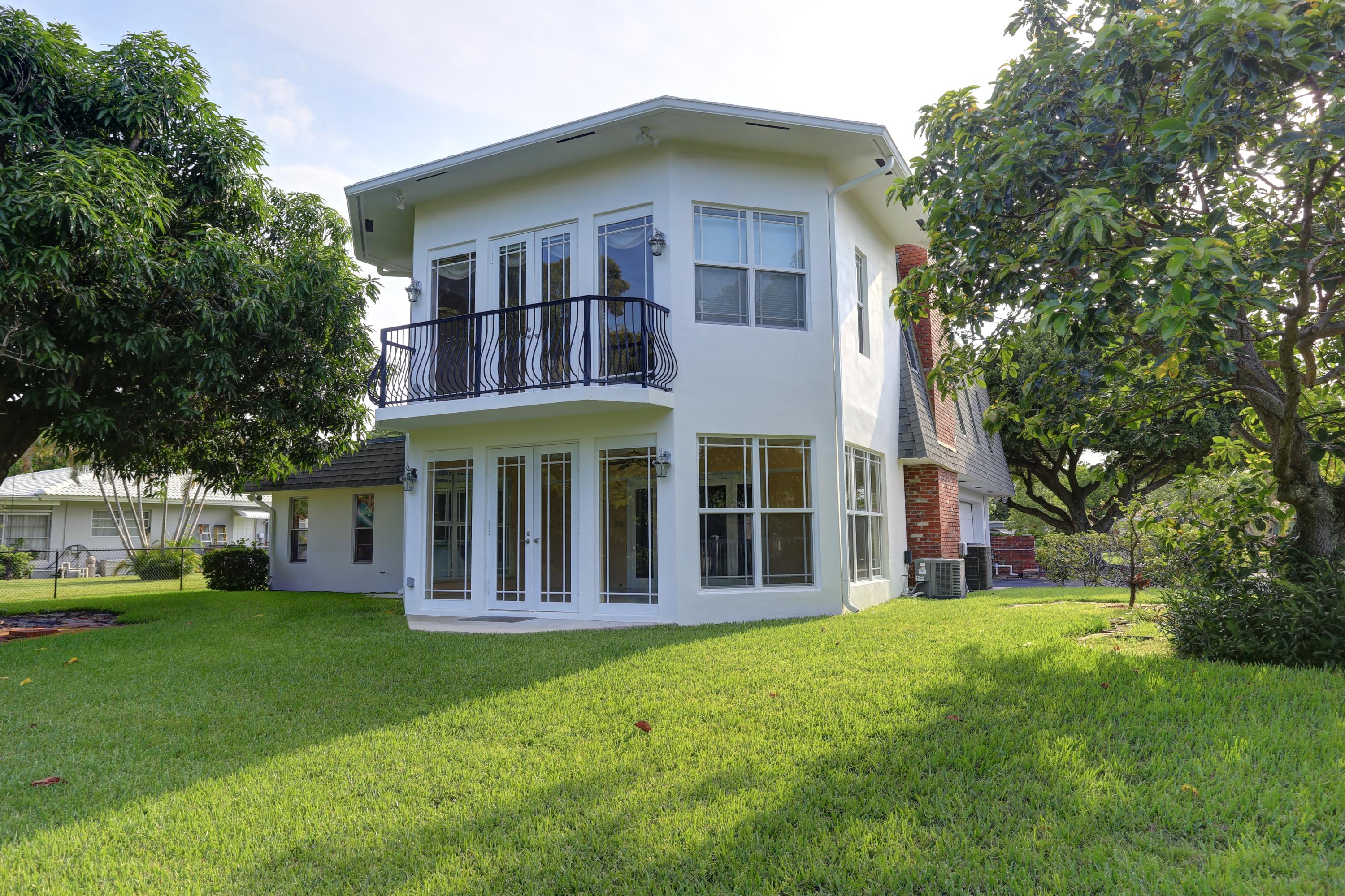 6 Little Harbor House