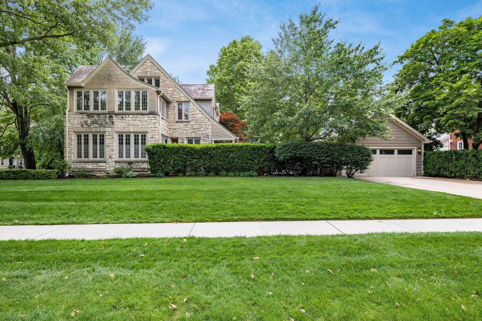 1920 Edgemont Road Upper Arlington, OH 43212 - Photo 3 of 50 Gallery Image 3