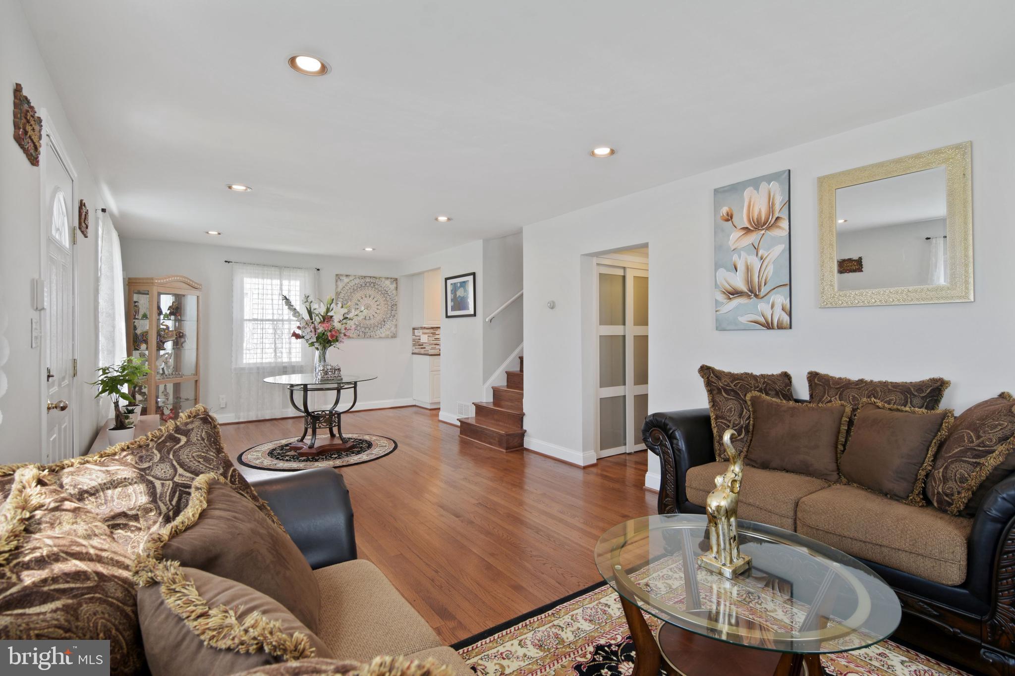 1505 Rita Road Baltimore, MD 21222 - Photo 13 of 50 Living Room