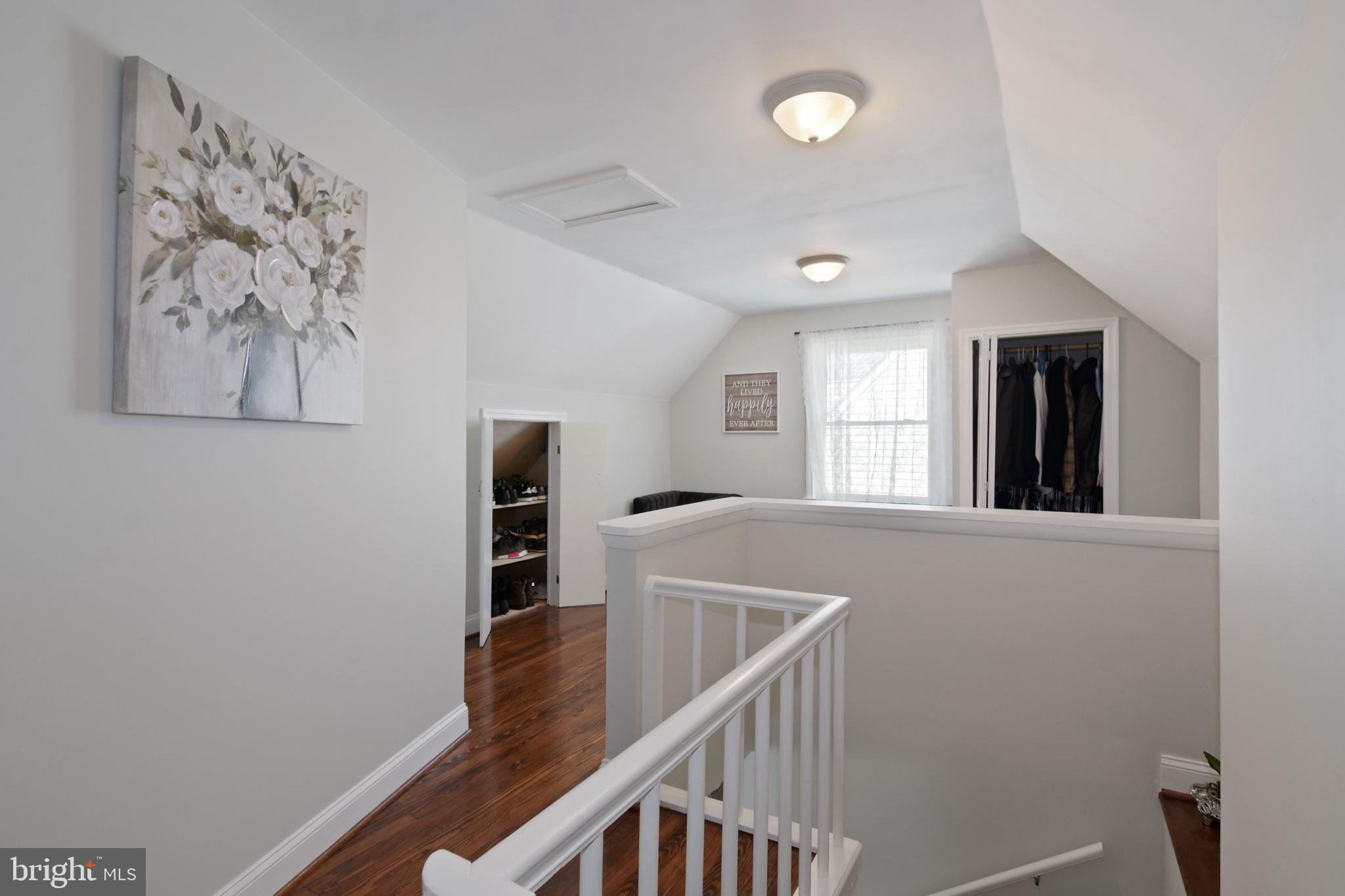 1505 Rita Road Baltimore, MD 21222 - Photo 29 of 50 Upper Level Hallway
