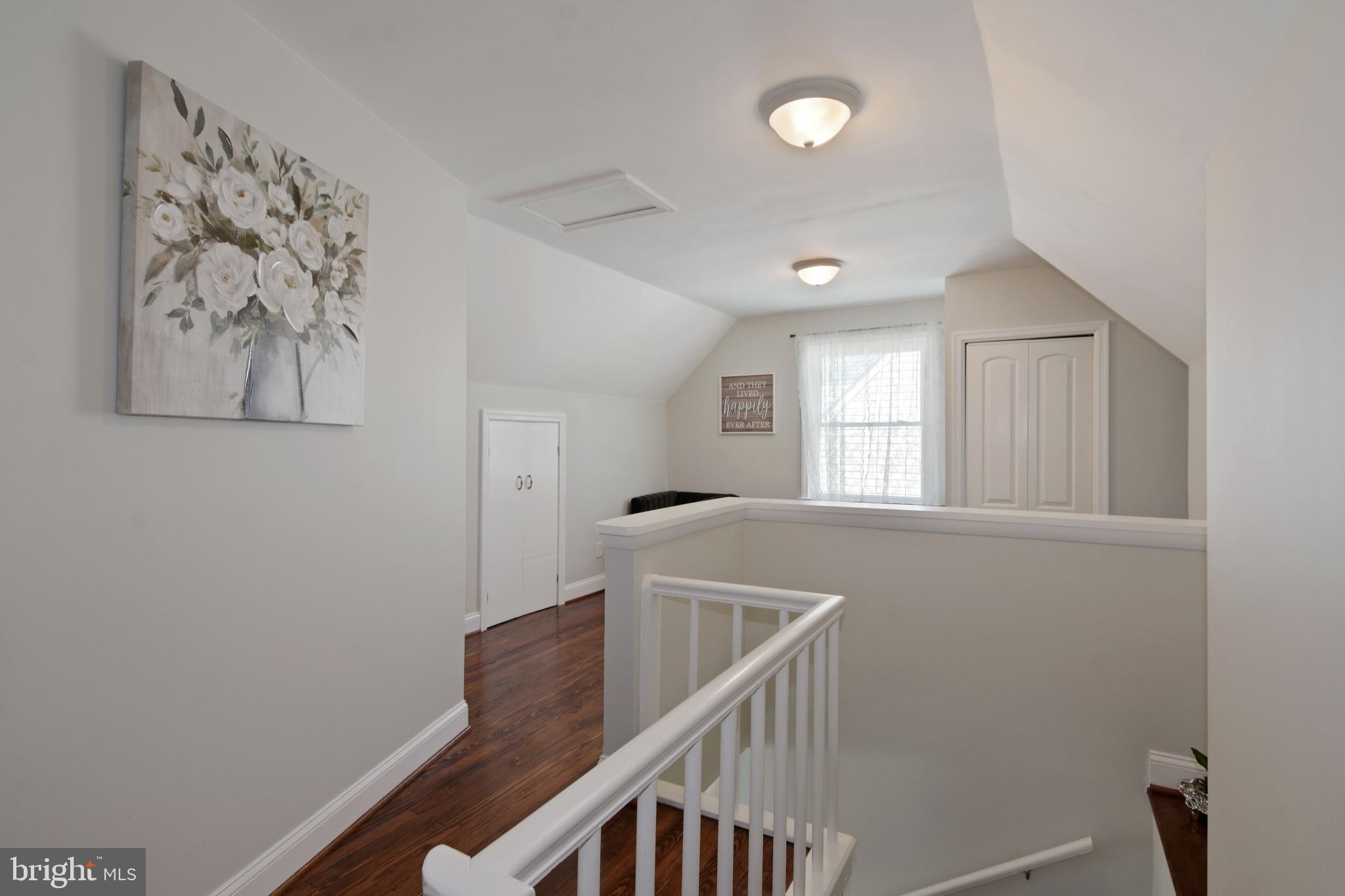 1505 Rita Road Baltimore, MD 21222 - Photo 30 of 50 Upper Level Hallway