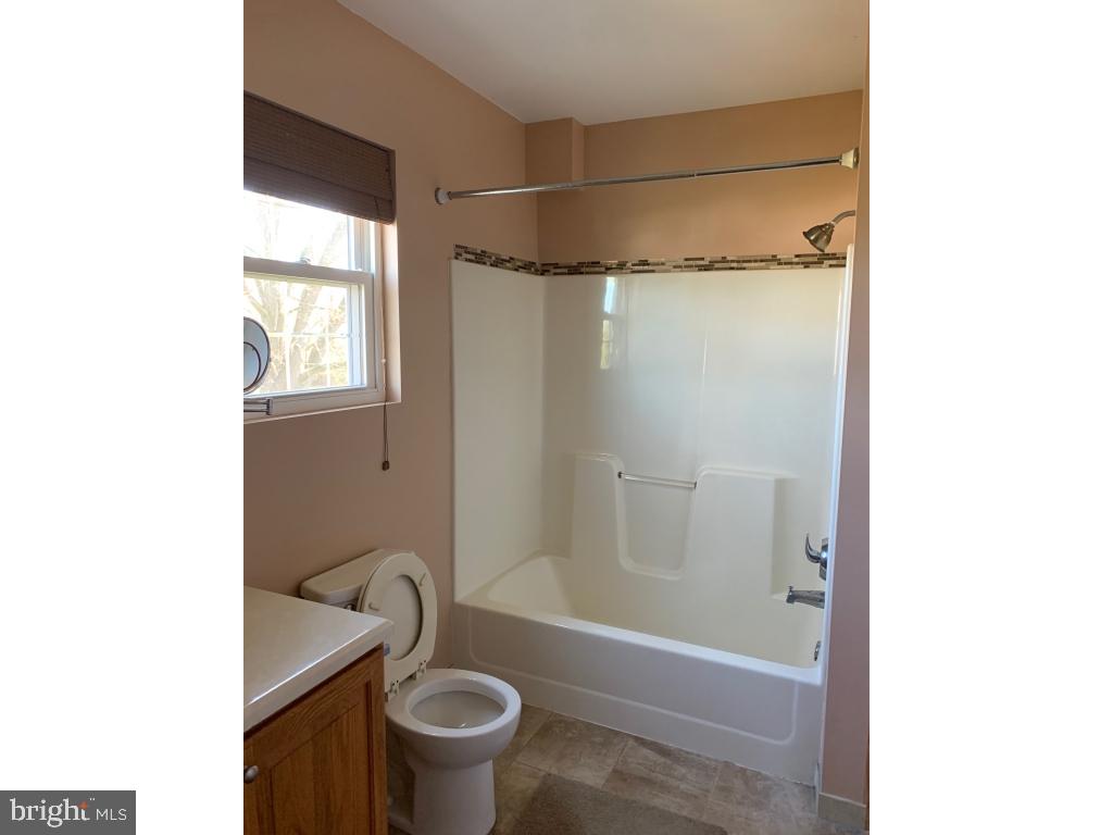 606 River Road Croydon, PA 19021 - Photo 13 of 29 Gallery Image 13