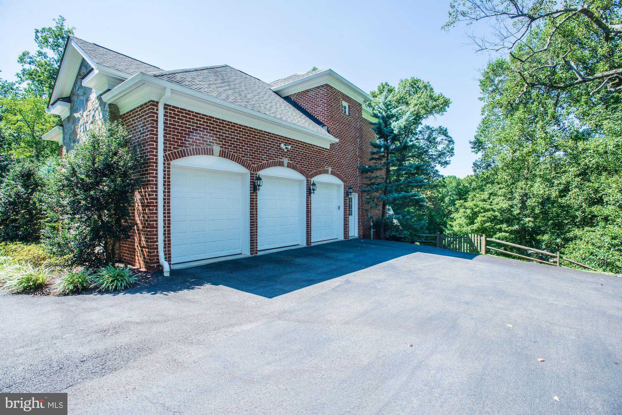 8710 Overlook Road McLean, VA 22102 - Photo 43 of 47 3-Car Garage