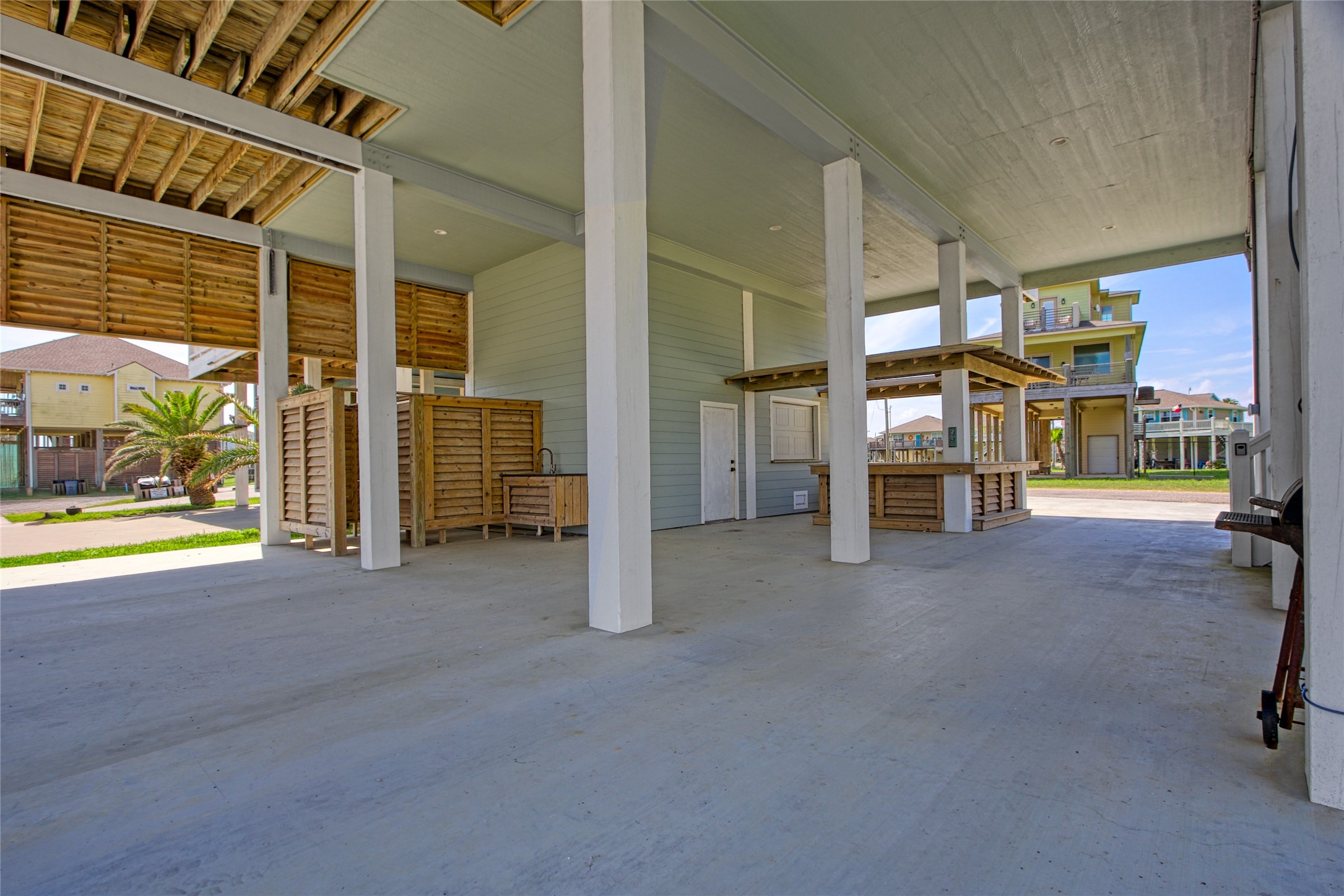 2906 Shady Lane Crystal Beach, TX 77650 - Photo 22 of 35 a view of a room with gym equipment