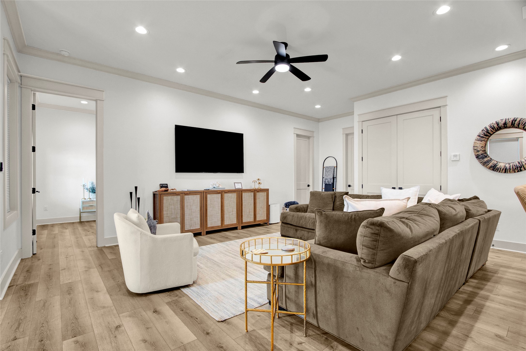 2906 Shady Lane Crystal Beach, TX 77650 - Photo 5 of 35 a living room with furniture and a flat screen tv