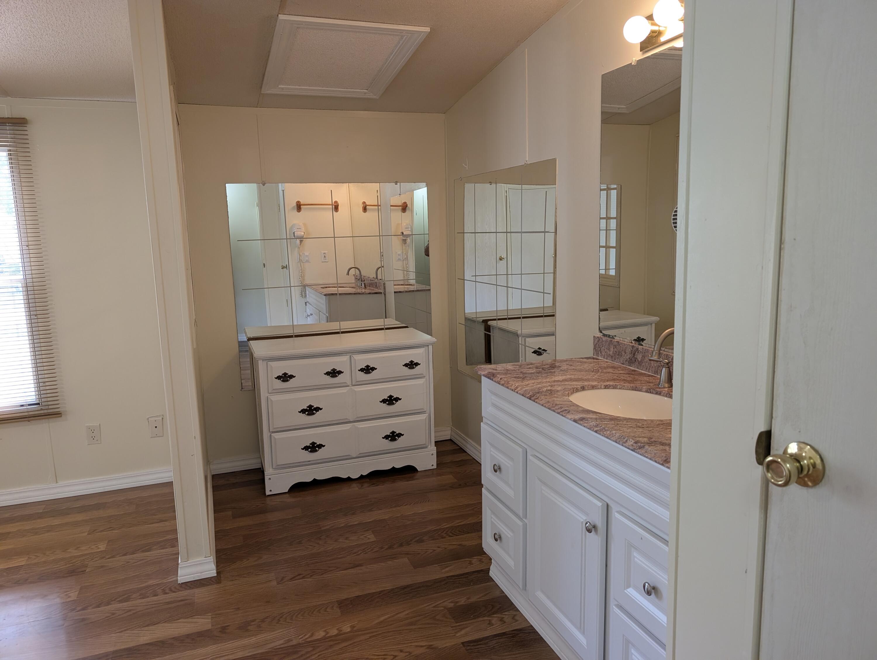 202 Willie Oaks Road Forsyth, MO 65653 - Photo 19 of 30 PXL_20260930_154355102.MP