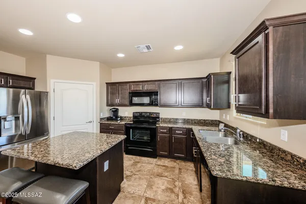 $339,900 | 3830 East 3rd Street, Unit 3101, Tucson, AZ 85716