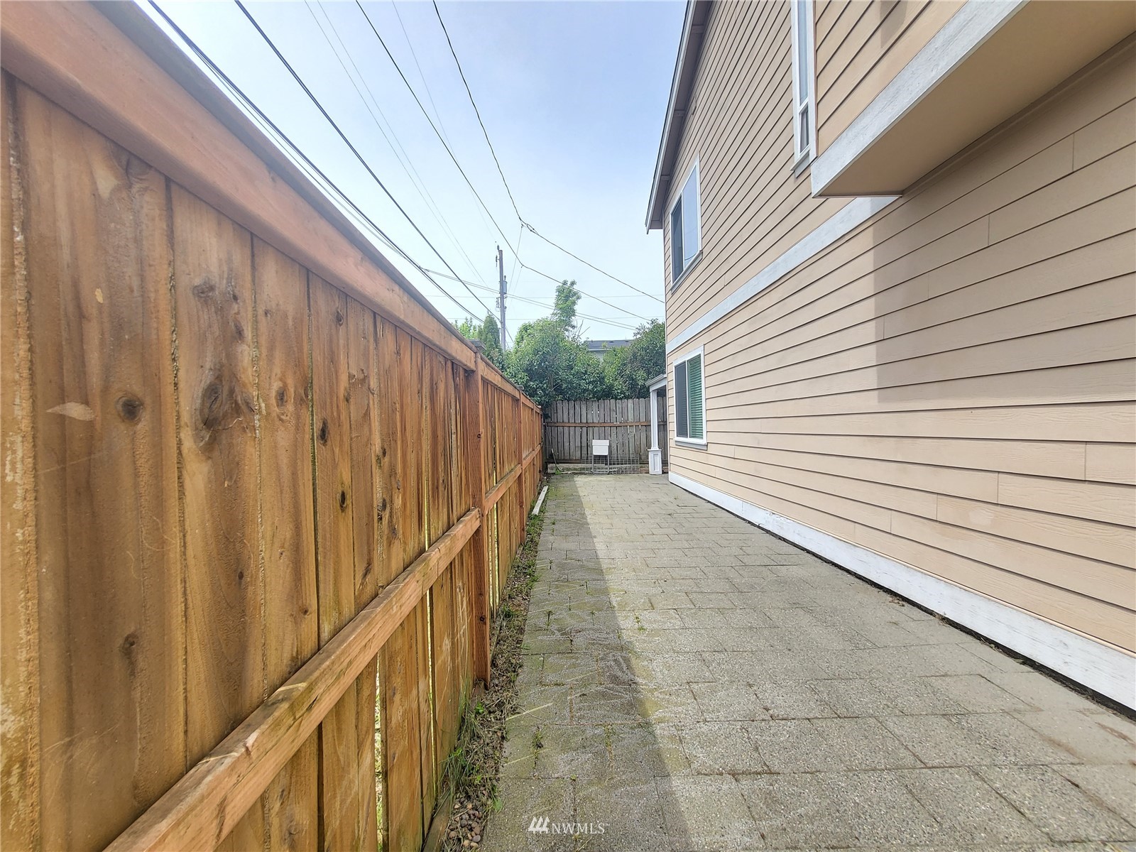 230 Southwest Roxbury Street Seattle, WA 98106 - Photo 19 of 27 Gallery Image 19