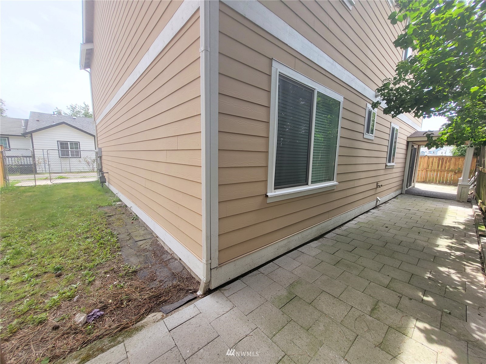 230 Southwest Roxbury Street Seattle, WA 98106 - Photo 25 of 27 Gallery Image 25