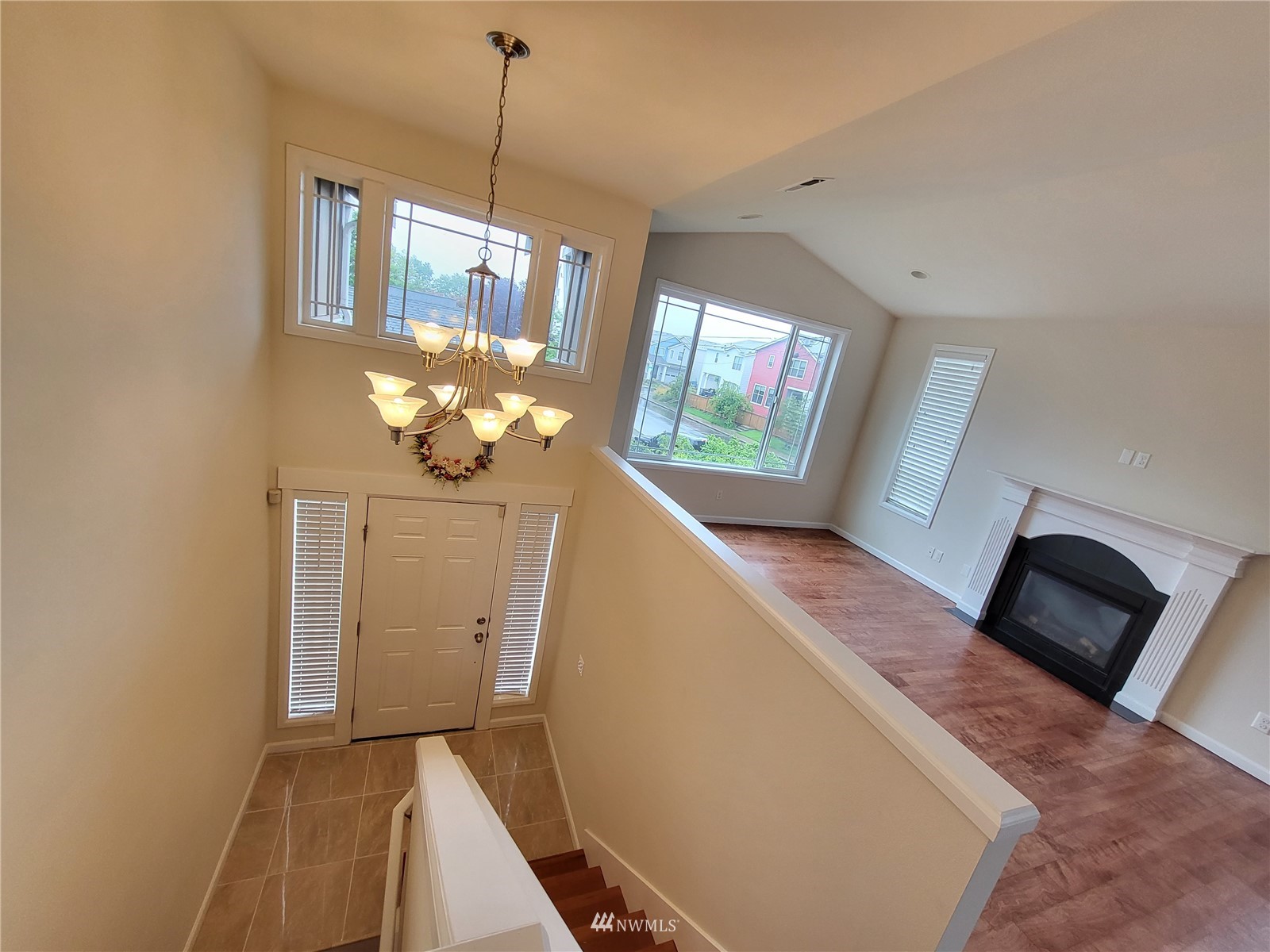230 Southwest Roxbury Street Seattle, WA 98106 - Photo 4 of 27 Gallery Image 4