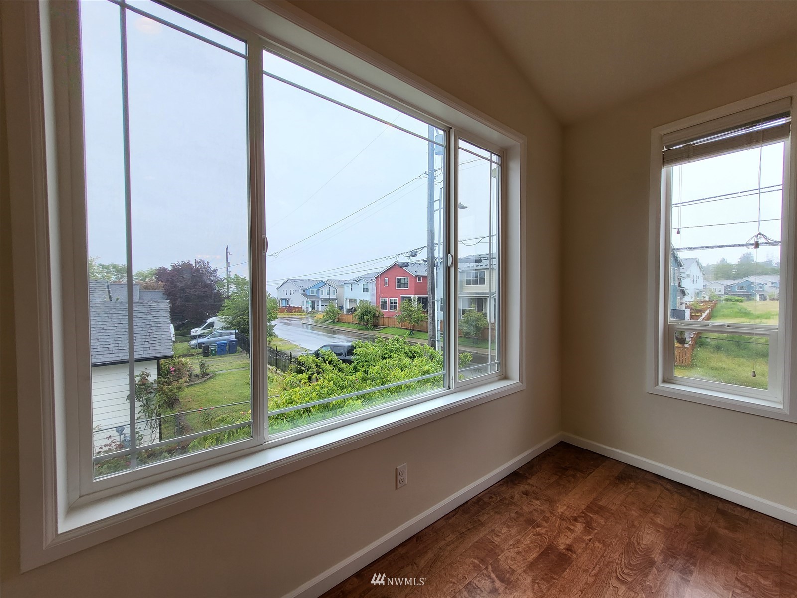 230 Southwest Roxbury Street Seattle, WA 98106 - Photo 9 of 27 Gallery Image 9