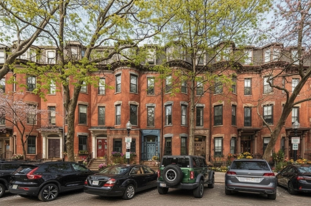 a car parked in front of a building