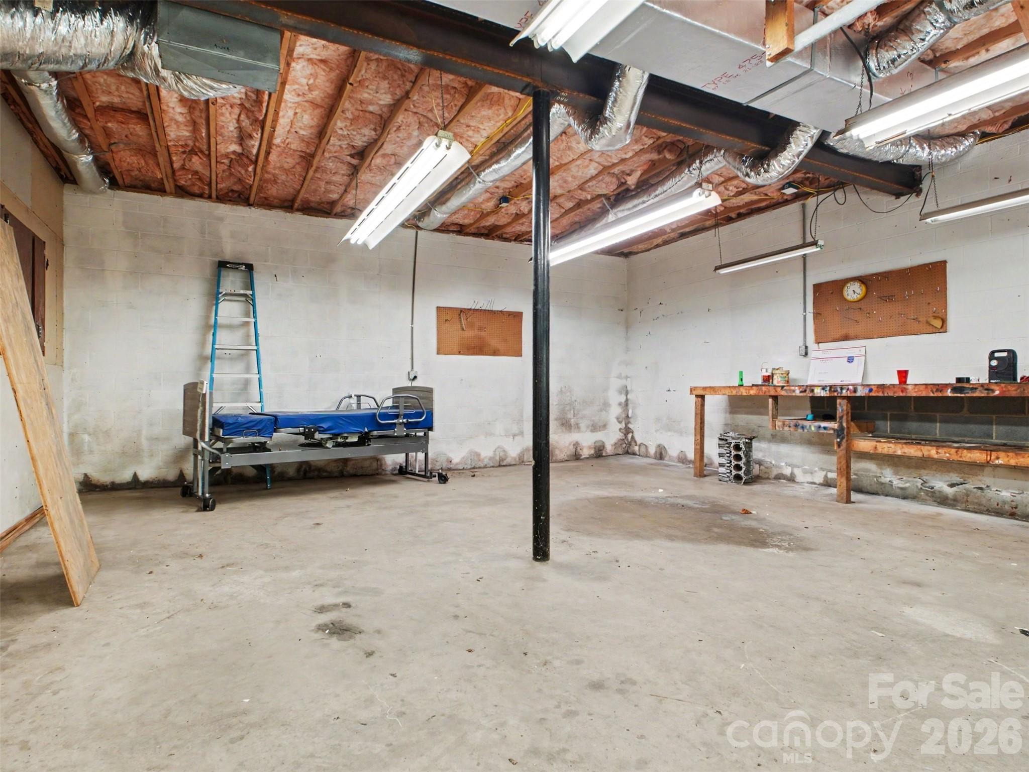 11109 Asbury Chapel Road Huntersville, NC 28078 - Photo 21 of 33 a view of a garage