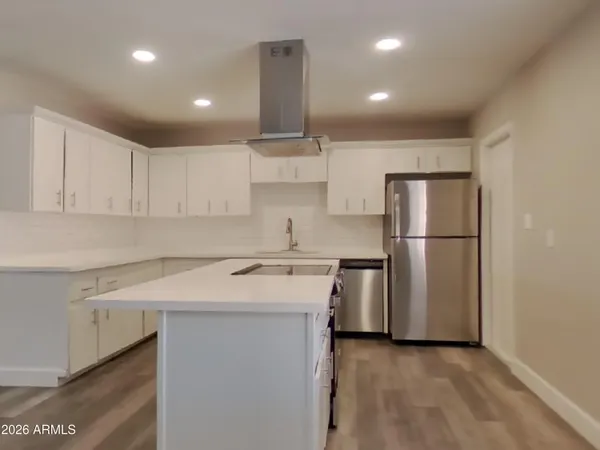 $2,079 | 14028 North 33rd Drive, Phoenix, AZ 85053