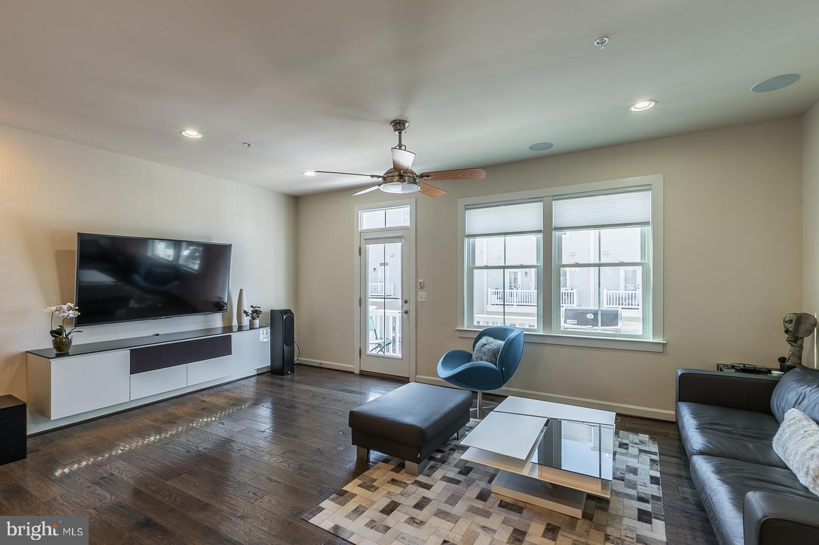 11396 Ridgeline Road Fairfax, VA 22030 - Photo 11 of 41