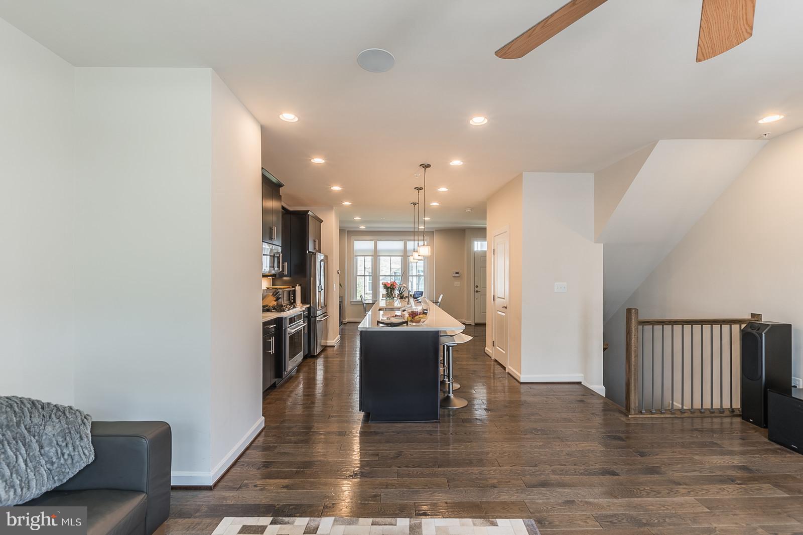 11396 Ridgeline Road Fairfax, VA 22030 - Photo 13 of 41