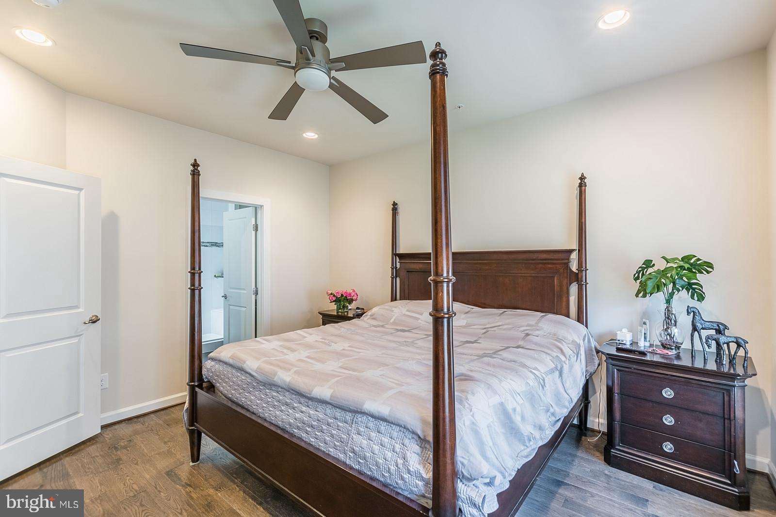 11396 Ridgeline Road Fairfax, VA 22030 - Photo 20 of 41