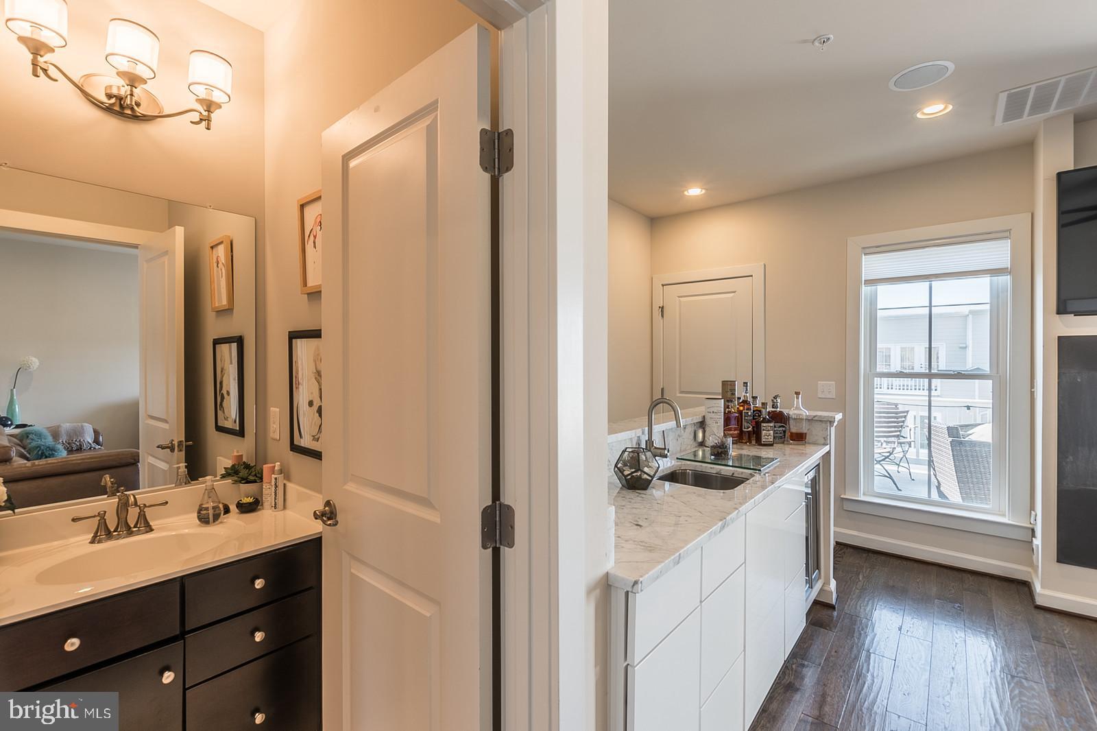 11396 Ridgeline Road Fairfax, VA 22030 - Photo 31 of 41