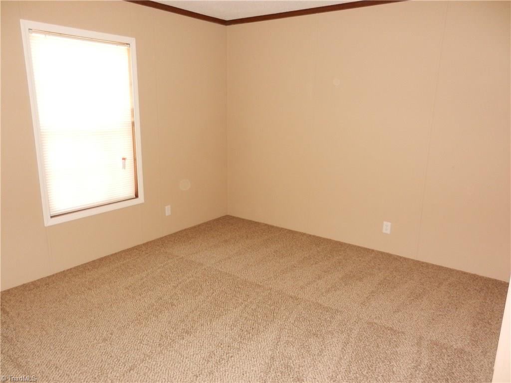 488 Kindley Road Thomasville, NC 27360 - Photo 9 of 12 4th Bedroom