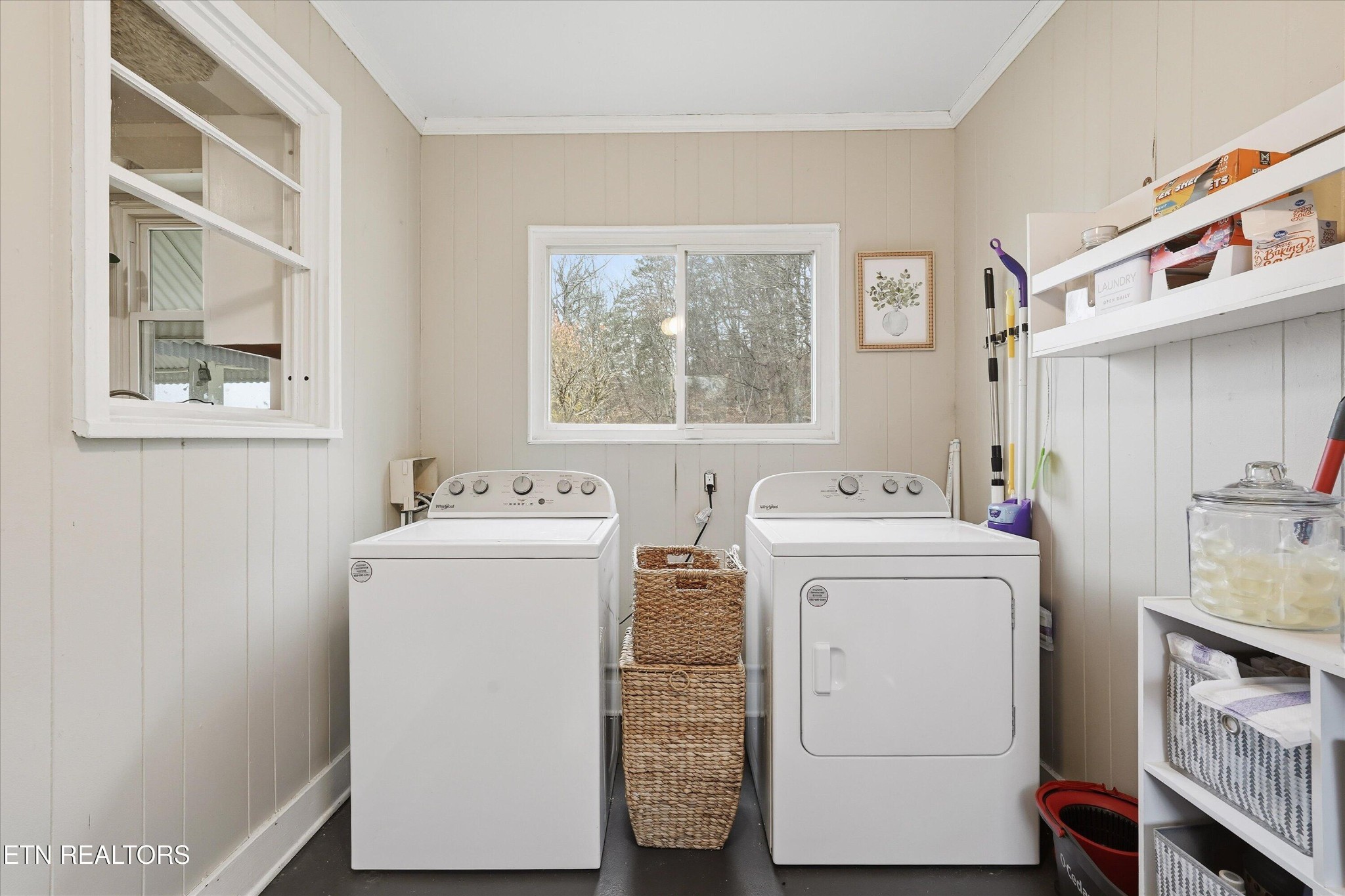 119 Old State Circle Powell, TN 37849 - Photo 19 of 27 a utility room with dryer and washer