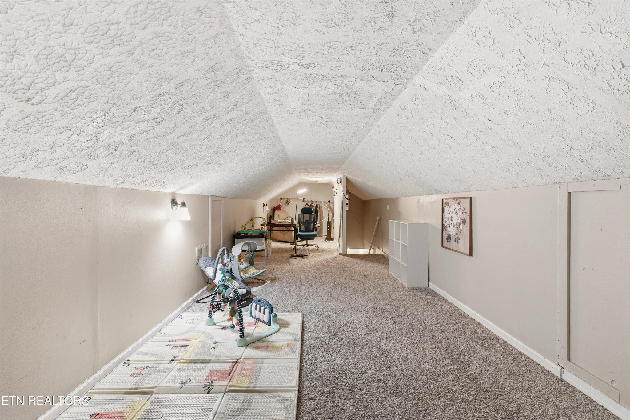 119 Old State Circle Powell, TN 37849 - Photo 21 of 27 a view of a livingroom and dining room